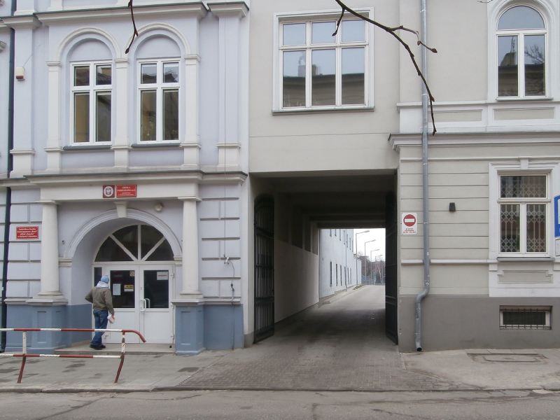 Hala sportowa w ZESPOLE SZKÓŁ PONADGIMNAZJALNYCH NR 4